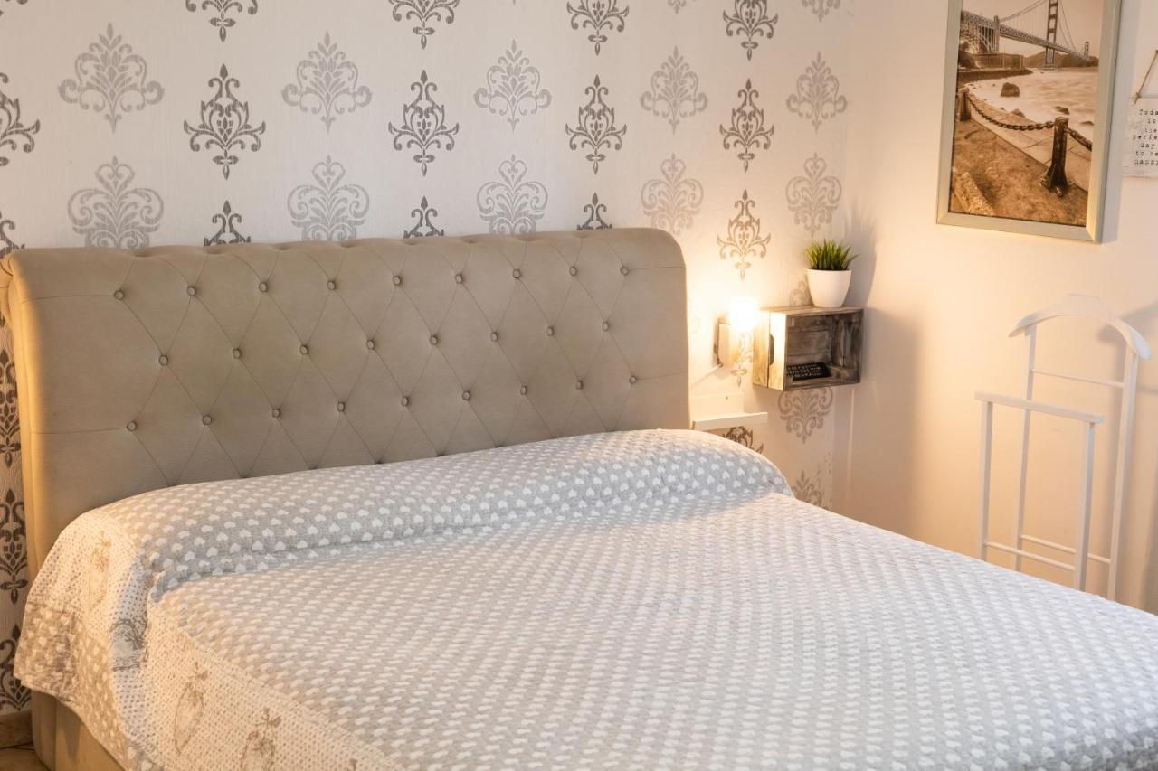 Emotions Bed & Breakfast Fiumicino Dış mekan fotoğraf